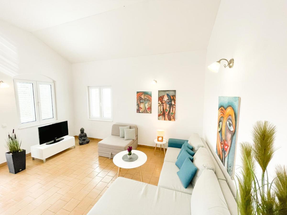 Spacious Apartment Amaros Korčula Екстериор снимка