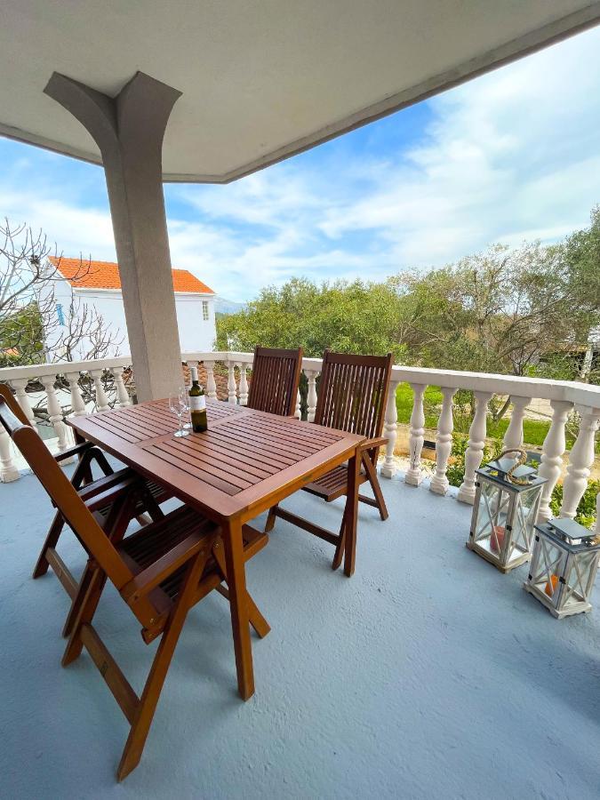 Spacious Apartment Amaros Korčula Екстериор снимка