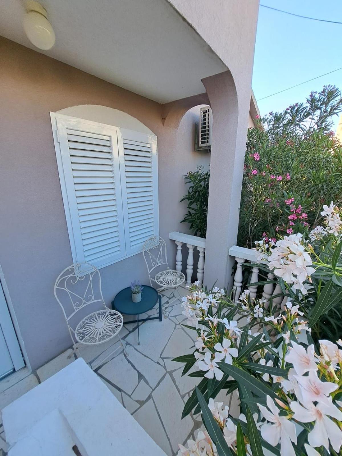 Spacious Apartment Amaros Korčula Екстериор снимка